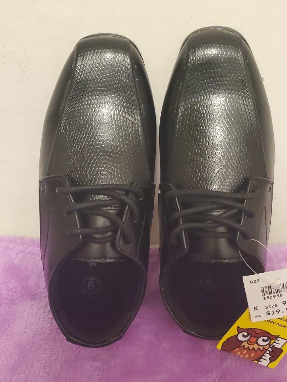 Smart Fit Black Boy's Lace-Up Oxfords with Textured Upper, Size 9 for KIDS.